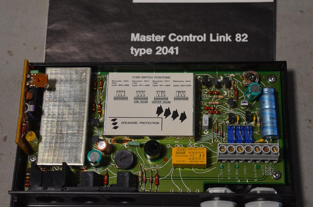 MCL82_2041